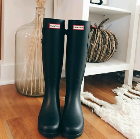 hunter back strap rain boots